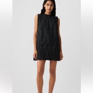 Dôen x Gap Eyelet Dress